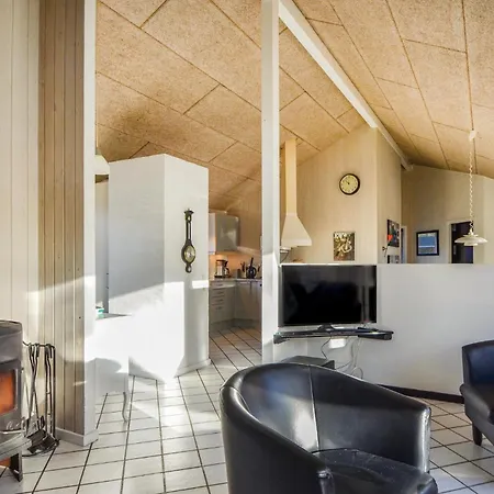 In Glesborg With Sauna Glesborg