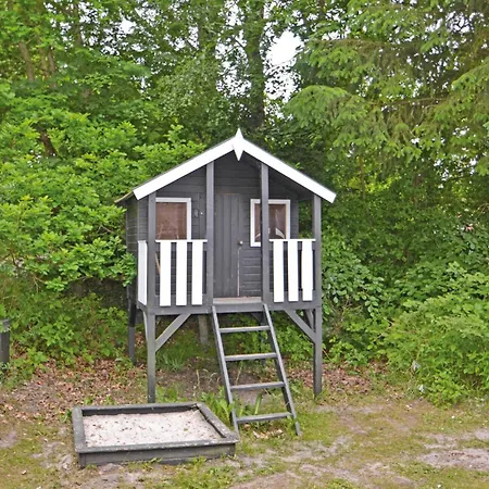 בית נופש In Glesborg With Sauna